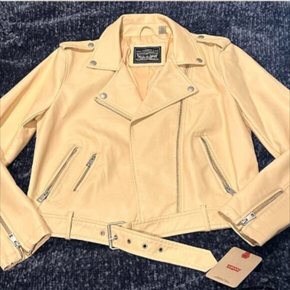 Levi’s BELTED FAUX LEATHER MOTO JACKET New with tags - Picture 2 of 7